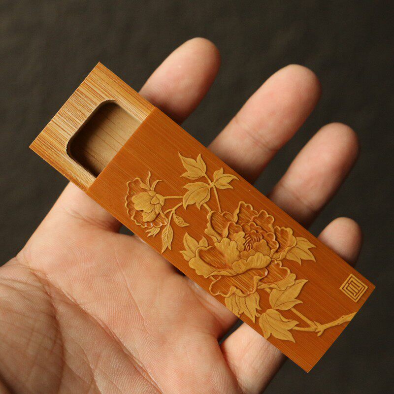 十几年老玉竹东阳名家裘立刚本工精工留青雕刻阴刻牙签盒竹雕收藏