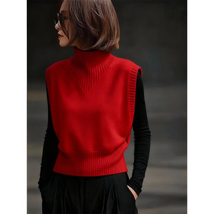 玉美雅【旗舰精选套装】秋冬新款成熟新年红坑条马甲+长袖内搭