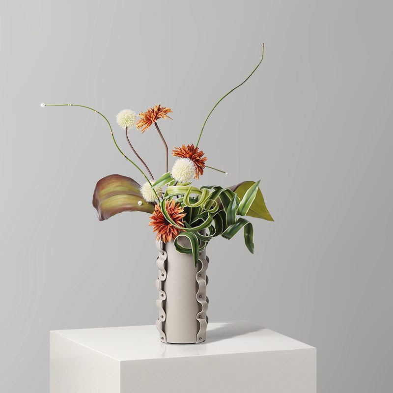 简约时尚设计感皮革花瓶插花样板房客厅茶几餐桌花艺软装陈设摆件
