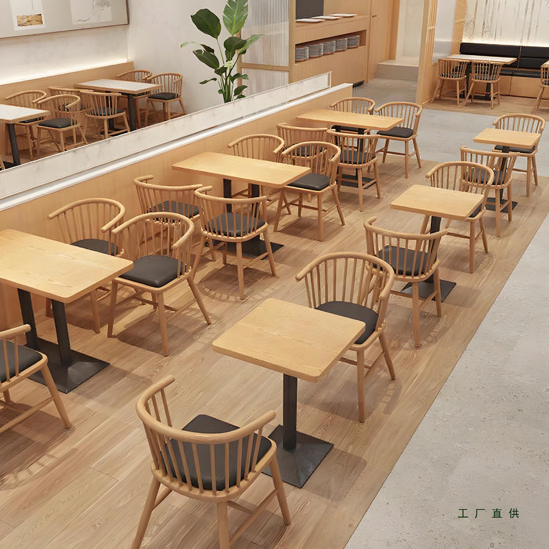快餐面馆饭店实木卡座餐桌椅子组合现代简约餐厅饭店实用桌椅组合