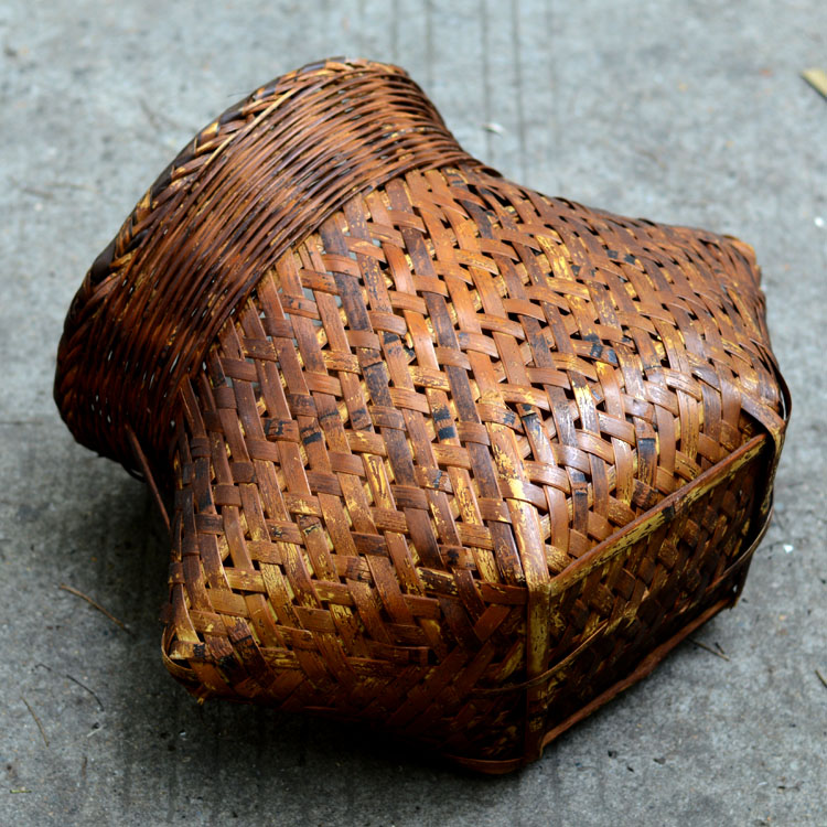 手工竹编做旧烟熏鱼篓采摘篓黄鳝篓鱼笼仿旧虾笼舞台道具竹篓