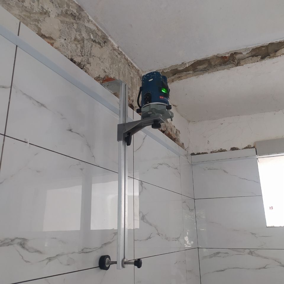 爬墙虎水平仪多功能挂墙支架可升降壁架悬挂器木工吊顶水平支架