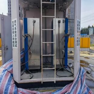 流动式CNG汽车加14站ZKZ4只CmNG气瓶气充装气体总量3000N3