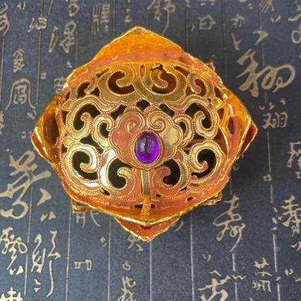 新品仿古合金鎏艺金发做旧重工宝石摆冠精品装饰品5156441工品件