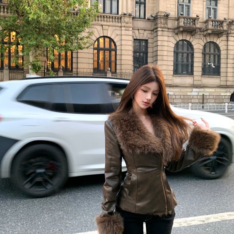 高级感毛毛领拼接皮衣短外套女2025秋冬新款气质收腰显瘦夹克上衣