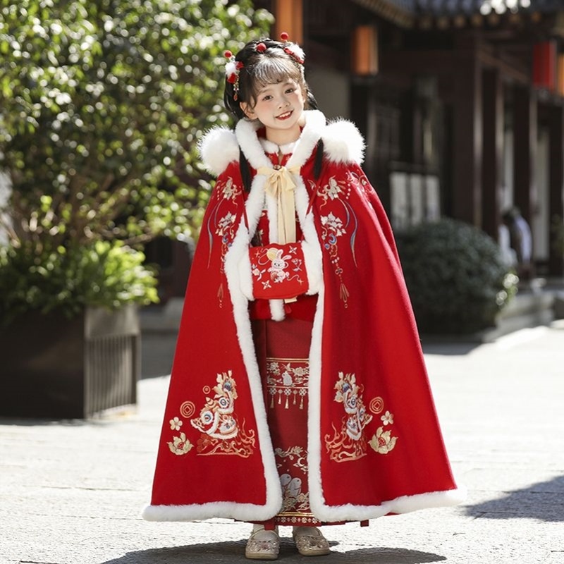 女童披风斗篷冬款儿童汉服加绒加厚2024超仙古中国风唐装拜年服冬
