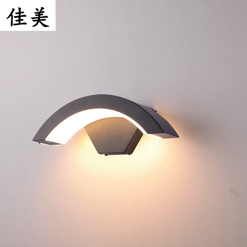 led户外防水人体感应壁灯庭院简约创意室外阳台门口月亮形墙壁灯