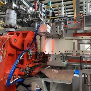 广东福德隆大型高端全自动吹塑机6层吹制堆码桶化工桶洗洁精痛