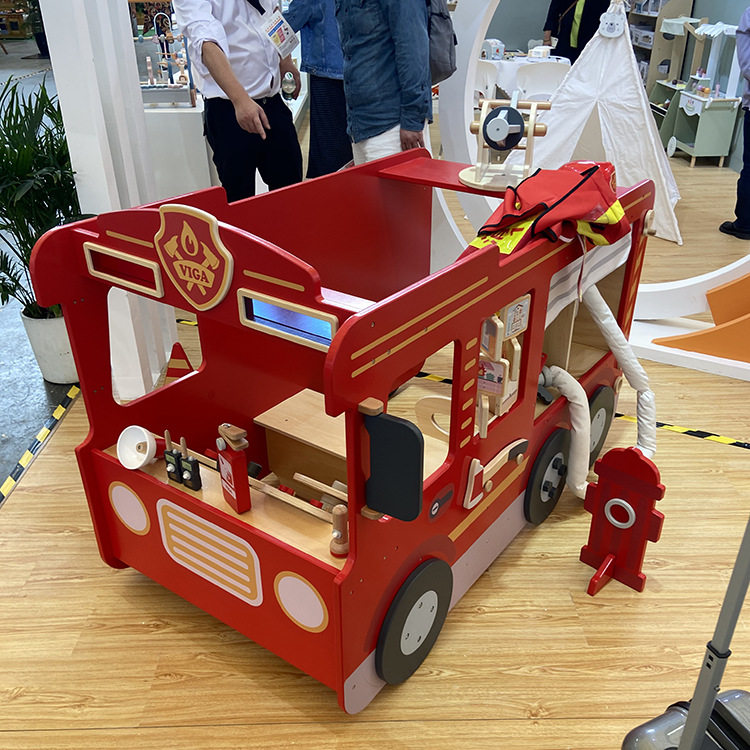 VIGA幼儿园消防车救护车组合儿童过家家仿真角色扮演配件套木质玩
