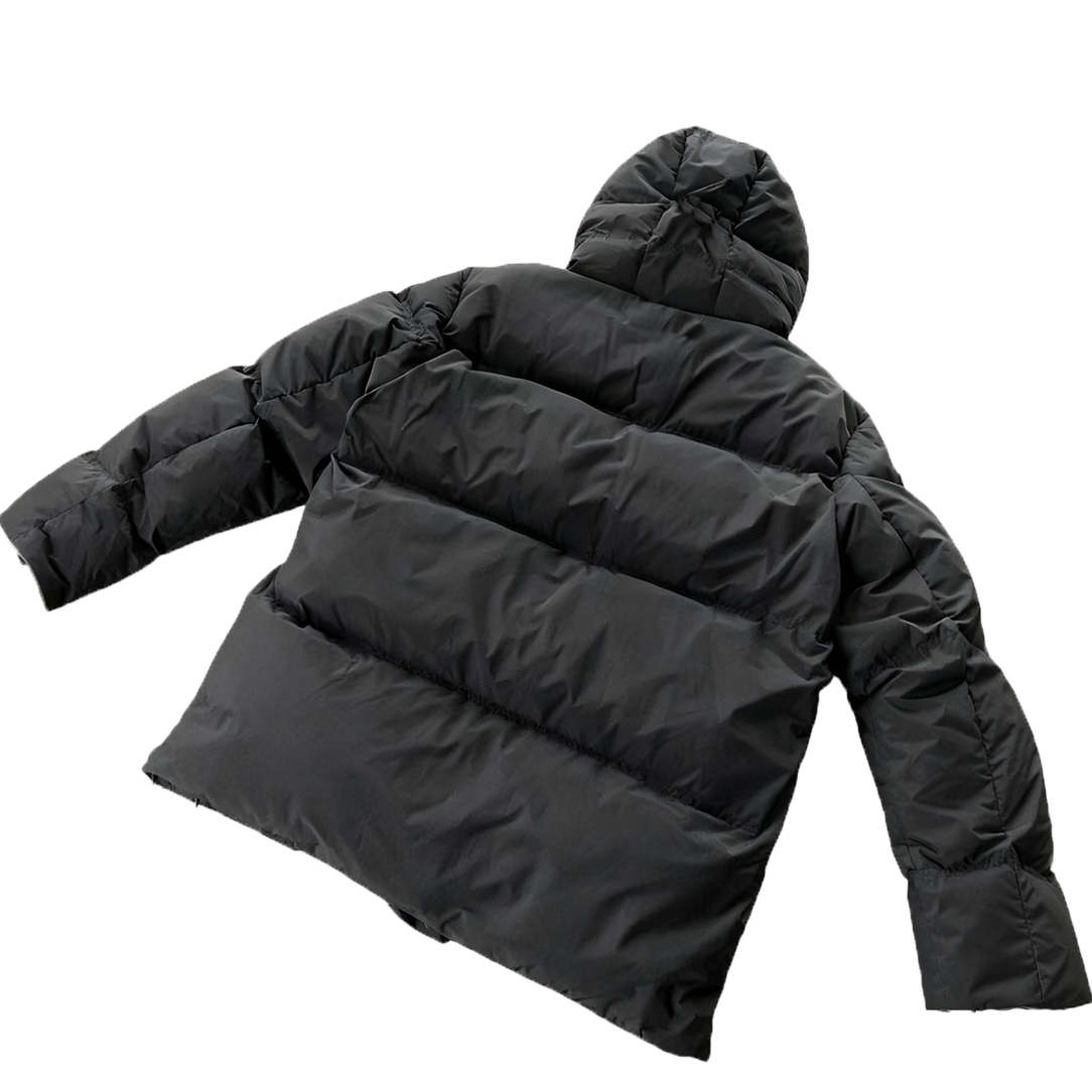 thumbnail for Different Colored Patches on the Front Shoulder, with a String of Grass-Like Fabric on the Back, Three-Color Hooded down Jacket 22122434