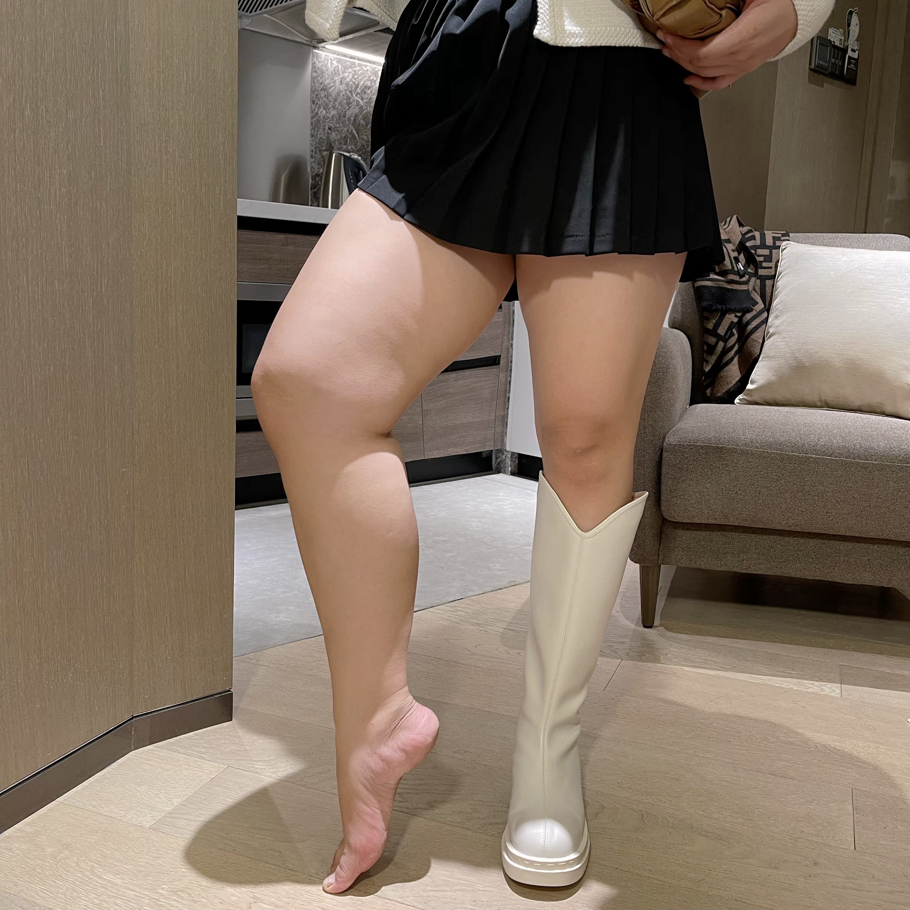 范小洛大码胖mm加宽长筒