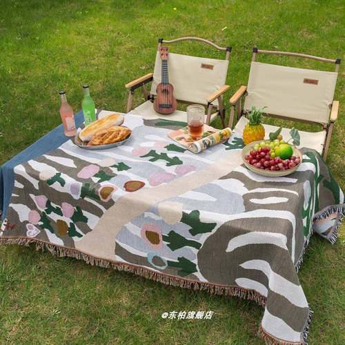 DOBO户外露营防潮垫加厚桌布垫子野餐垫毛毯野炊折叠坐垫草坪地垫