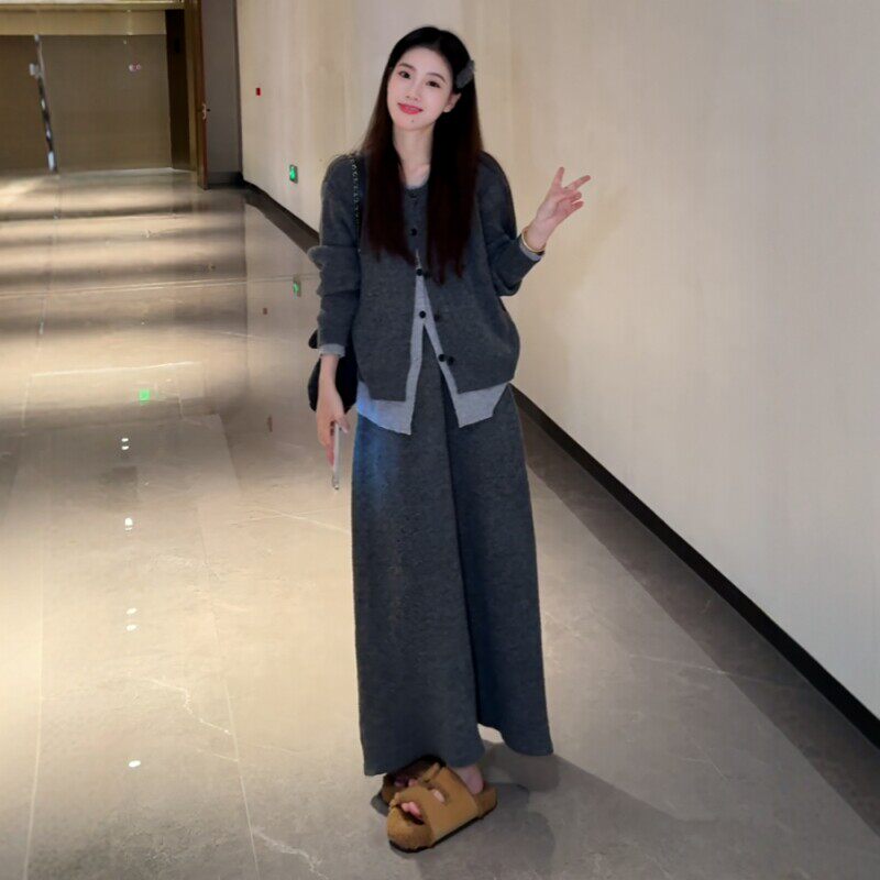大尺码V领假两件针织衫半