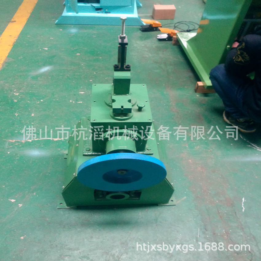 钢丝网片切边机 狗笼网片切头机 高速双轴修边机 自动剪边机