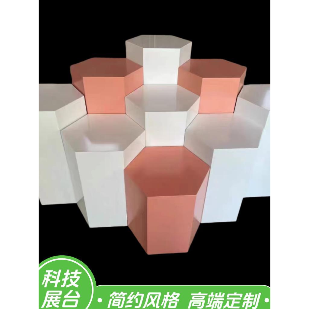 无人机展示架、六角形落地展示柜、木漆展台、智能锁架、海岛高端