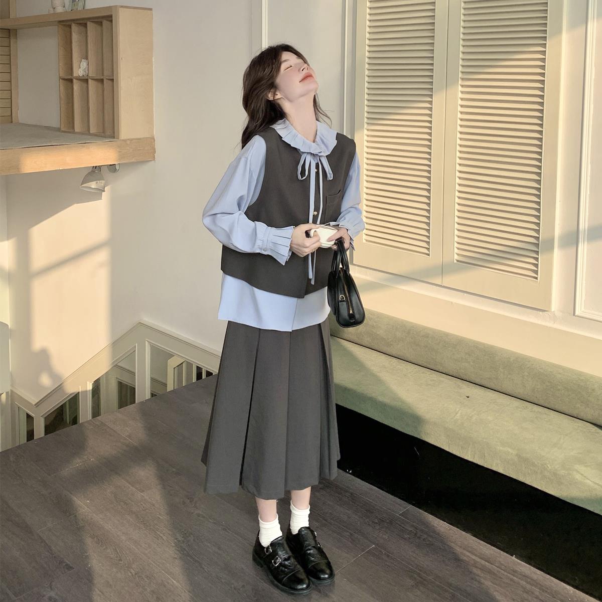 高级感超火衬衫马甲套装裙女春季2025新款学院风韩系半身裙三件套