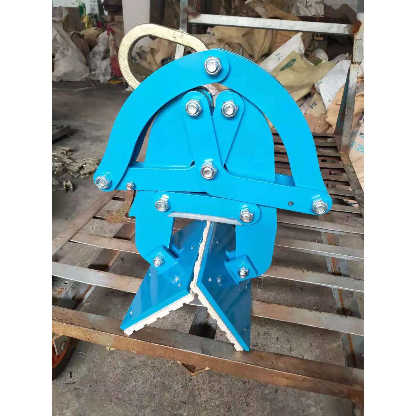 石材岩板大板吊装夹具白色橡胶夹