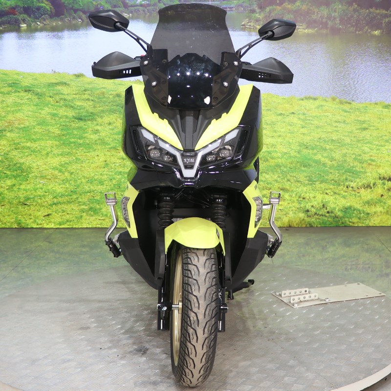 适用三阳哈士奇DV300不锈钢护杠射灯架保险杠XS300T-5改装件