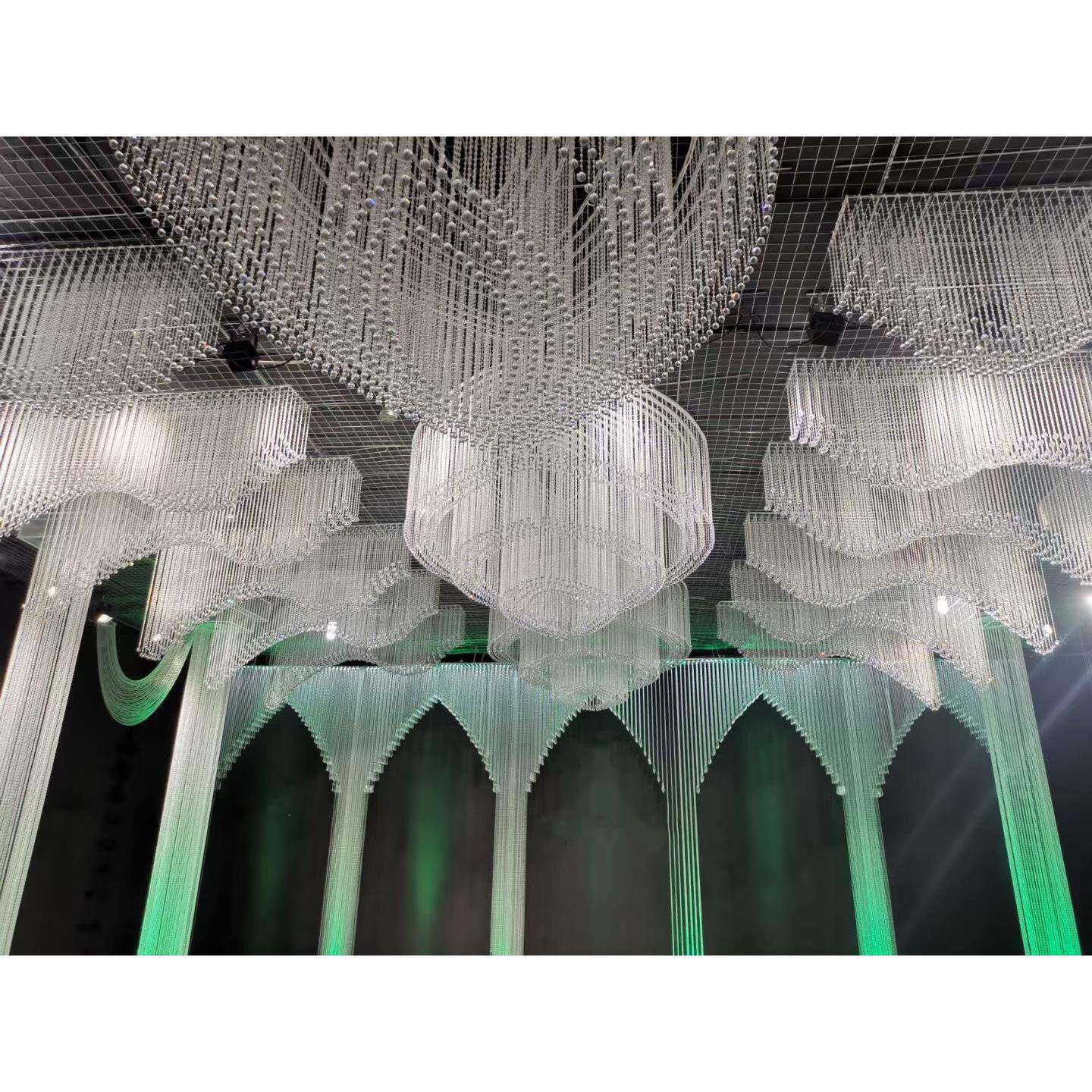 浪漫西式婚礼水晶吊顶水晶帘舞台空中吊顶婚庆道具亚克力成品珠帘