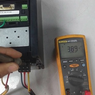 丹佛斯变频器2.2KW VLT2922PT4B20STR0D