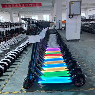 发光踏板M365电动滑板车成人折叠滑板车代步车踏板车迷你滑板车