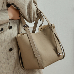 琳蒂袋鼠TC牛皮大容量真皮时尚手提包可变形通勤菜篮子包水桶女包