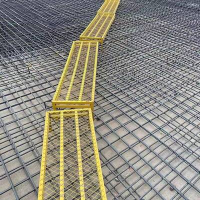 走工打临时马道灰马凳检修成品地马道钢筋板混凝土浇筑马凳道打灰