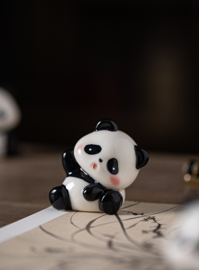 国风可爱熊猫摆件创意陶瓷卡通动物家居客厅桌面装饰品微景观造景