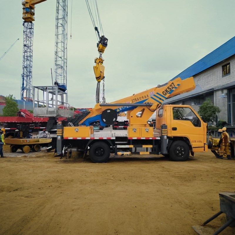 车载式高空作业车可装货车斗18米升降广告牌安装路灯维护全国配送