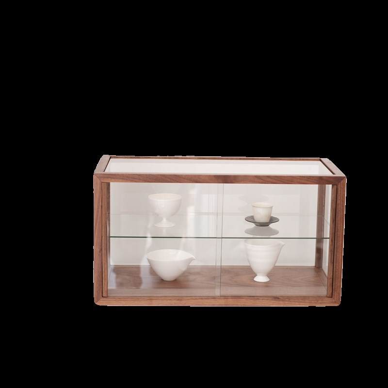 日常选物 黑胡桃实木空间推拉门玻璃柜