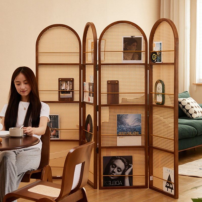 中古风折叠藤编屏风隔断入户玄关遮挡实木法式家用可移动置物书架