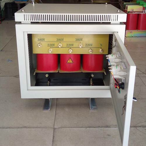 30KVA/W压变压器220V转400VJF202111/415V/4升40V8//460V/460V/60