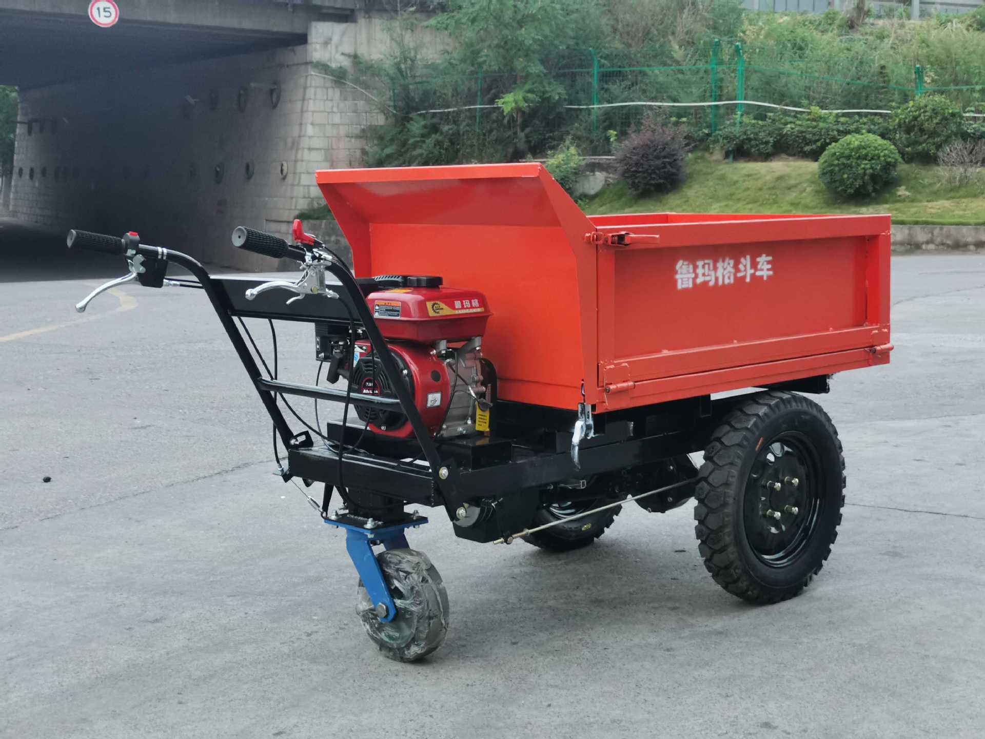 农用汽油载重爬坡三轮车