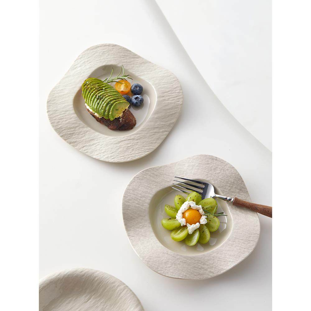 奶油卷边式盘陶瓷餐盘甜色品盘子点心法盘感CSD早餐盘