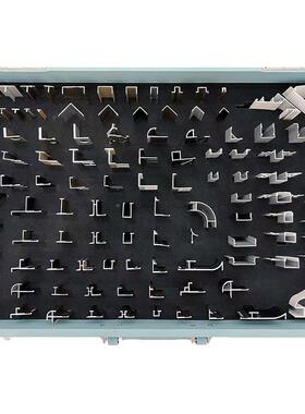 合踢线装饰线条收口脚条吊顶收边条U型槽样品H7465铝箱轻金奢风格