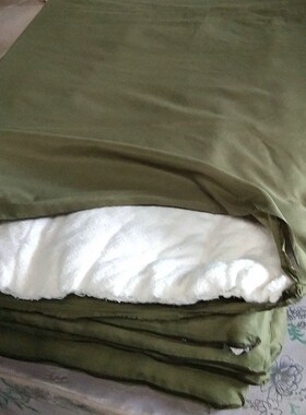 厂家单人宿舍0.9米1.2米宽的军绿色热熔褥子棉花垫被学生