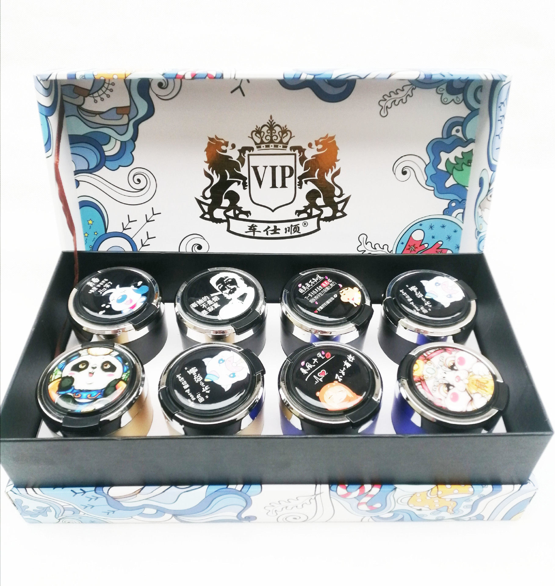 车载烟灰缸网红车载烟灰缸个性车用品多功能创意带灯盖密封性通用