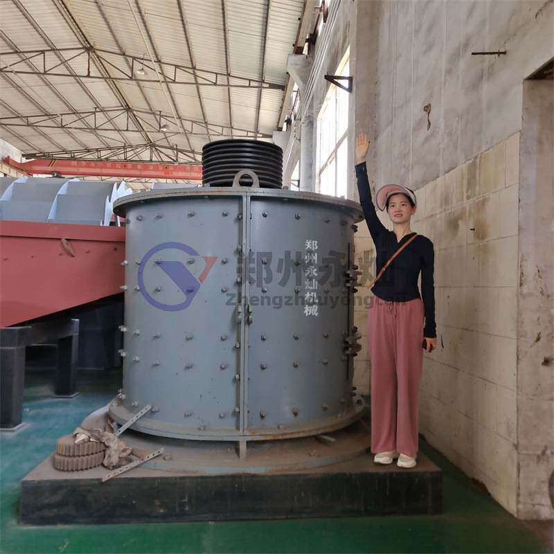 鹅卵石立轴板锤制砂机 河卵石铜矿铅锌矿破碎机 珍珠岩石料打砂机