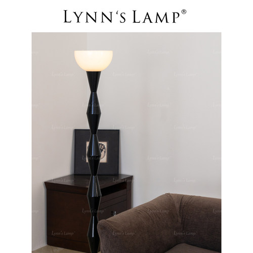 Lynns立意 意式极简落地灯 黑色氛围沙发边客厅设计师卧室书房灯