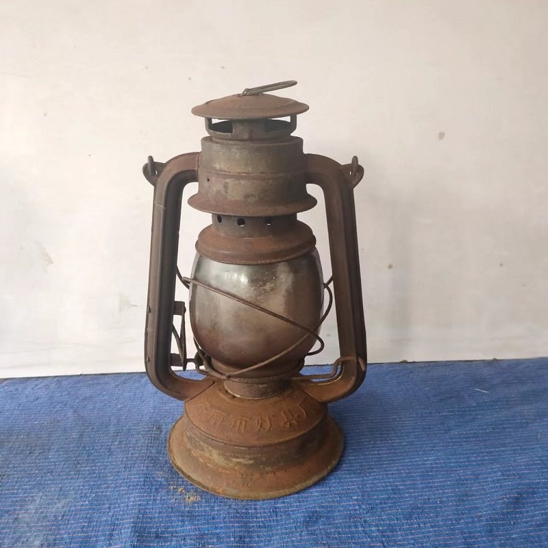 复古煤油灯老马灯提灯民俗老物件电视电话机录音机缝纫机怀旧摆件