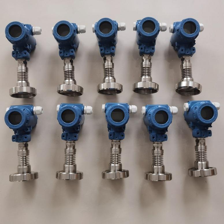 隔膜卡箍螺纹卫生型压力变送器4~20mA输出YPB-800-F