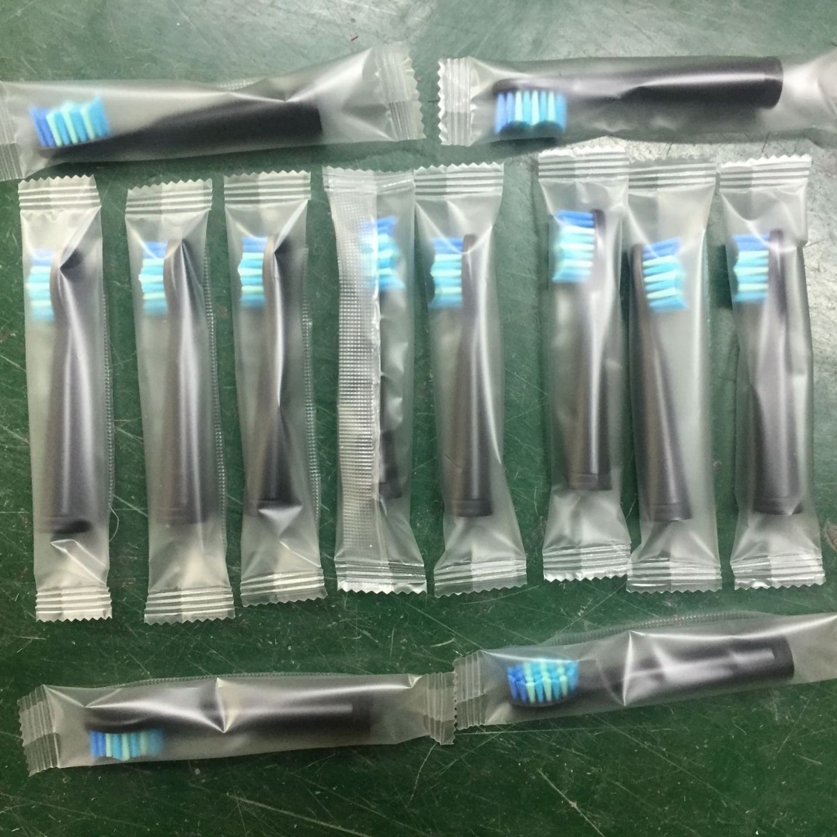 牙刷包装机酒店宾馆旅行一次性牙具二合一打包机酒店用品包装机械