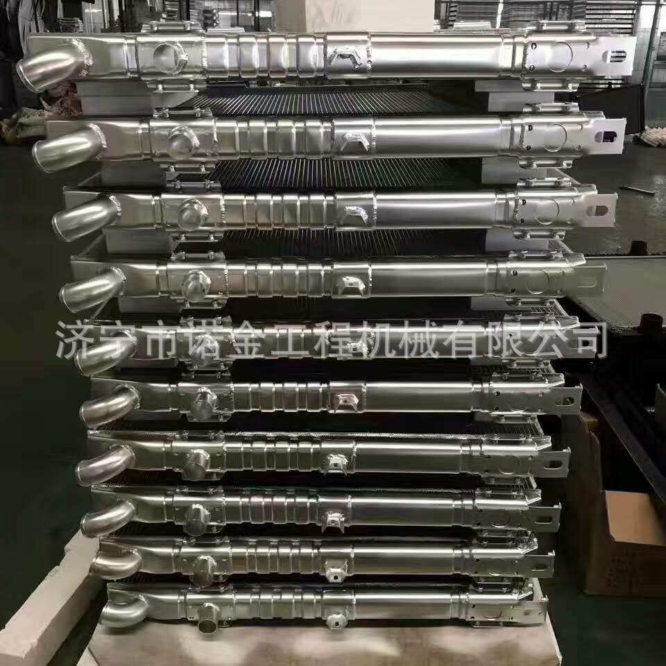 SK120-5挖机水箱散热器现货