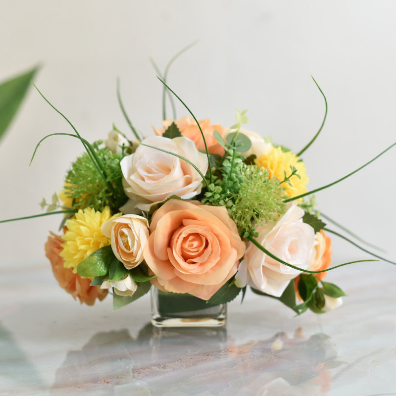 假花仿真花玻璃方杯餐桌花摆件酒店宴会饭厅商务会议桌面装饰花艺