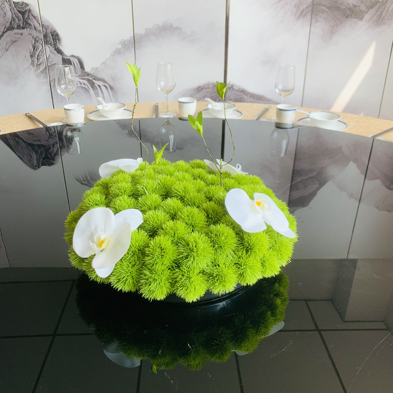 简约现代转盘中仿真餐桌花