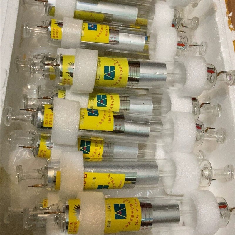 氦氖激光器