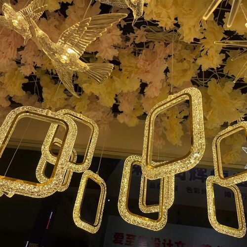 新款婚庆道具压克力发光月亮圆环吊灯婚礼舞台悬吊式天花板装饰路
