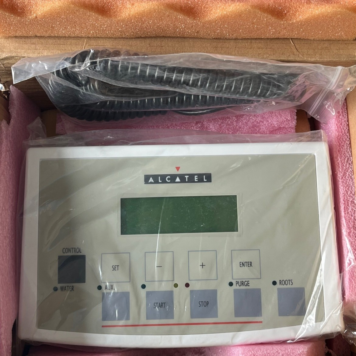 ALCATEL ADIXEN ANNECY 半导体真空泵的手持控制器 110942