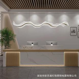 餐厅吊灯性创艺意个灯长条吧客厅灯现代简约酒345店前台术l台ed灯