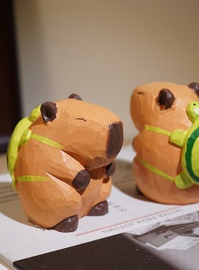 卡皮巴拉手工木雕小摆件可爱卡通趣味创意办公室电脑桌面装饰品